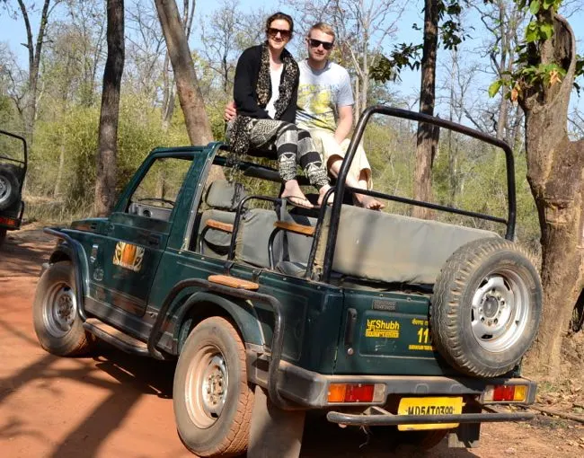 safari jeep iin Bhandhavgarh National Park
