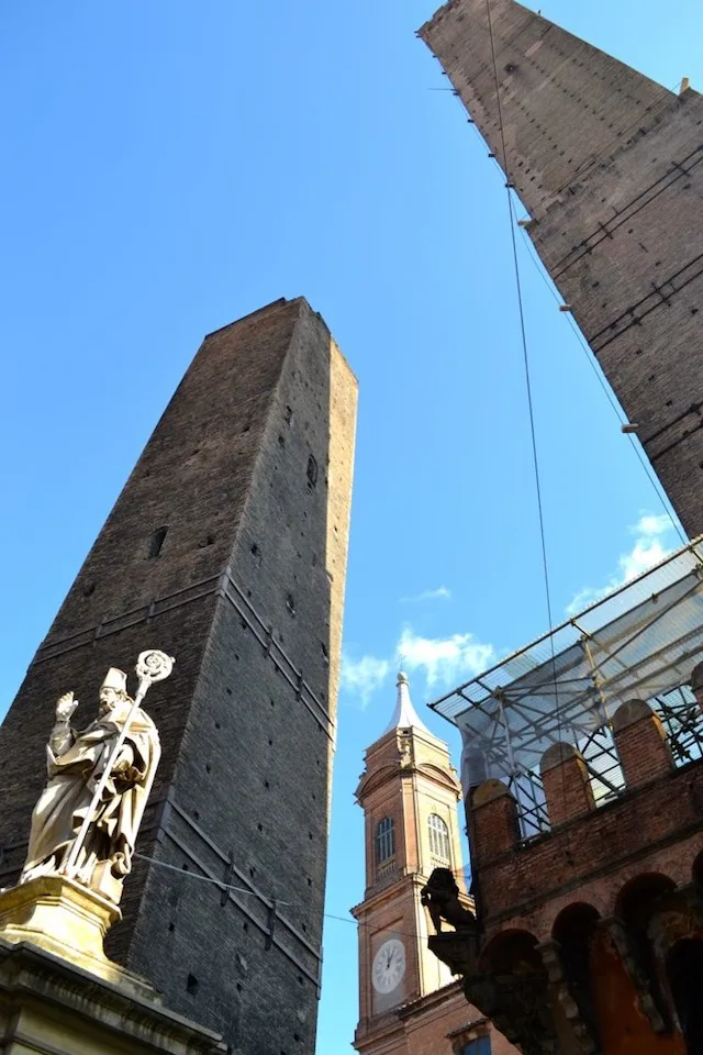 The leaning towers of Bologna