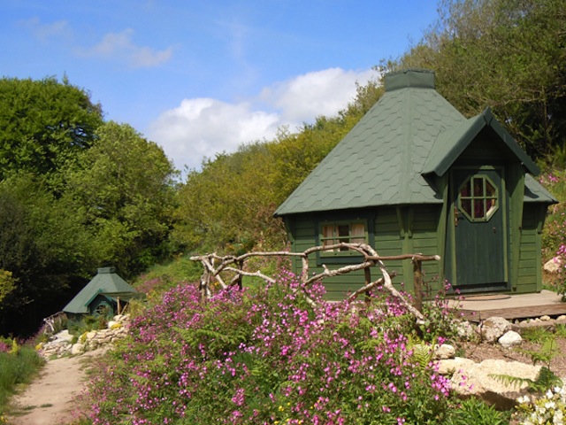 Hobbit huts
