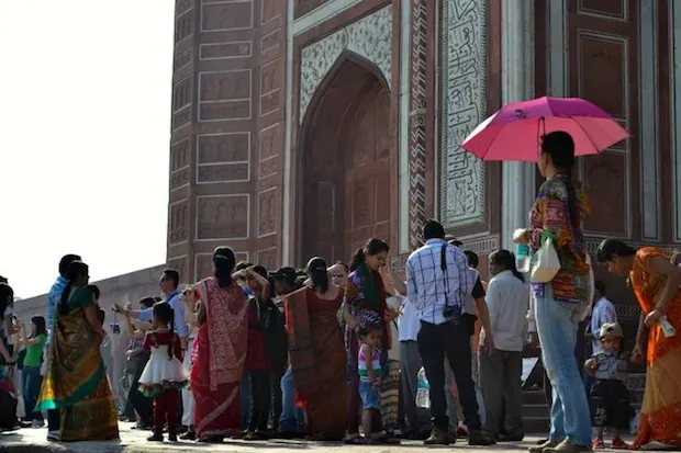 tourists outside the Taj Mahal