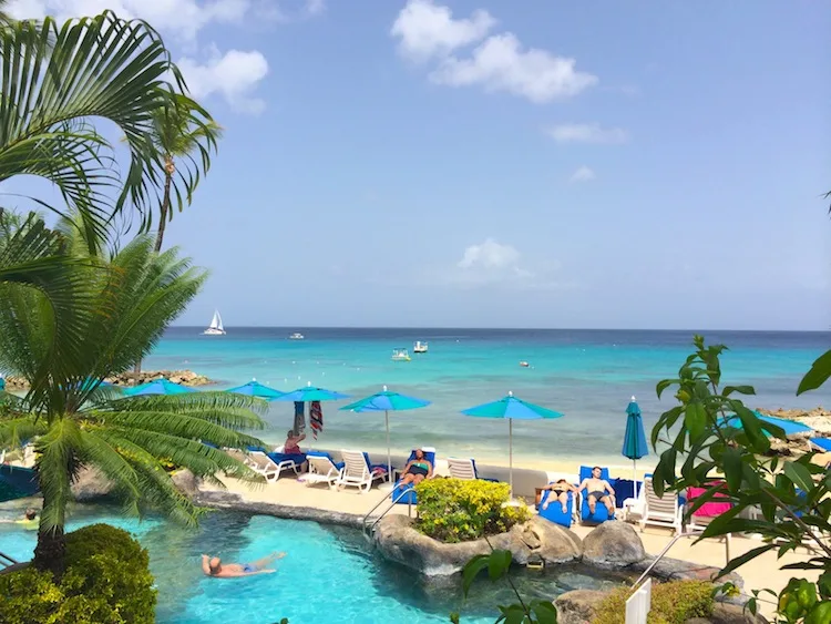 Crystal Cove Pool and Sea