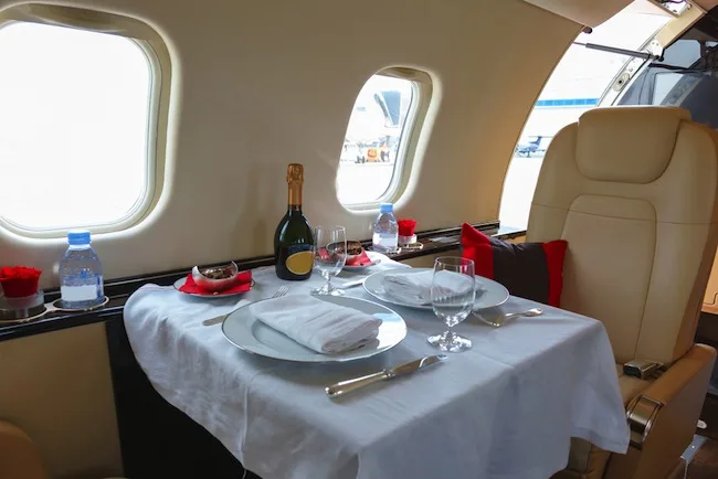 how to charter a private jet