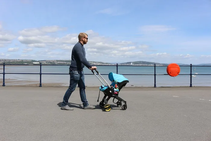 Strollers similar outlet to doona