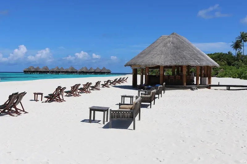 Coco Palm Dhuni Kolhu beach bar