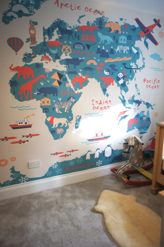 Decorating a travel themed child’s bedroom