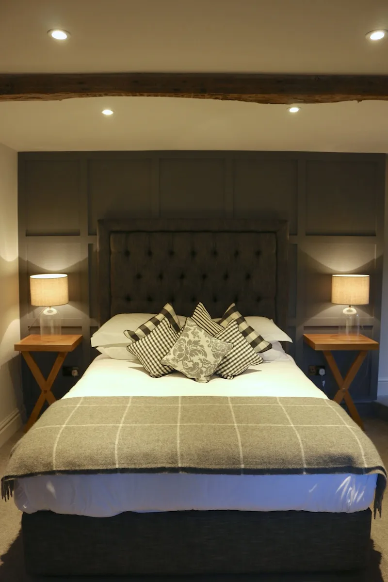 Assheton Arms Hotel Review