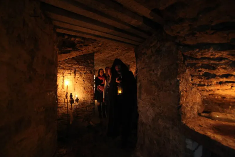 Edinburgh's Underground - Ghost Tour