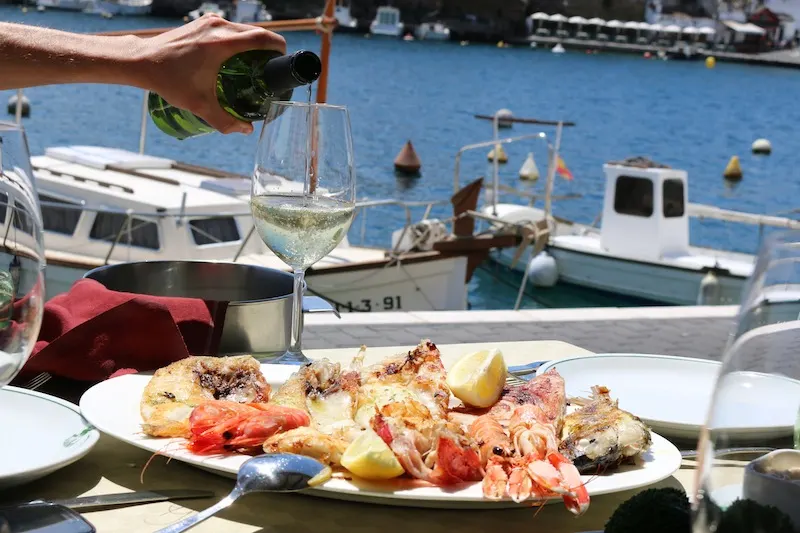 seafood platter in menorca