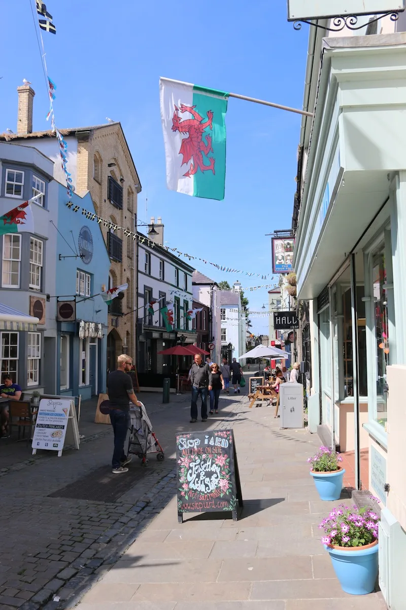 caernarfon streets