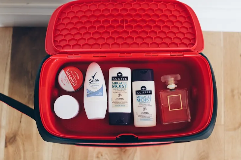 Jurni Suitcase review on The Travel Hack travel blog