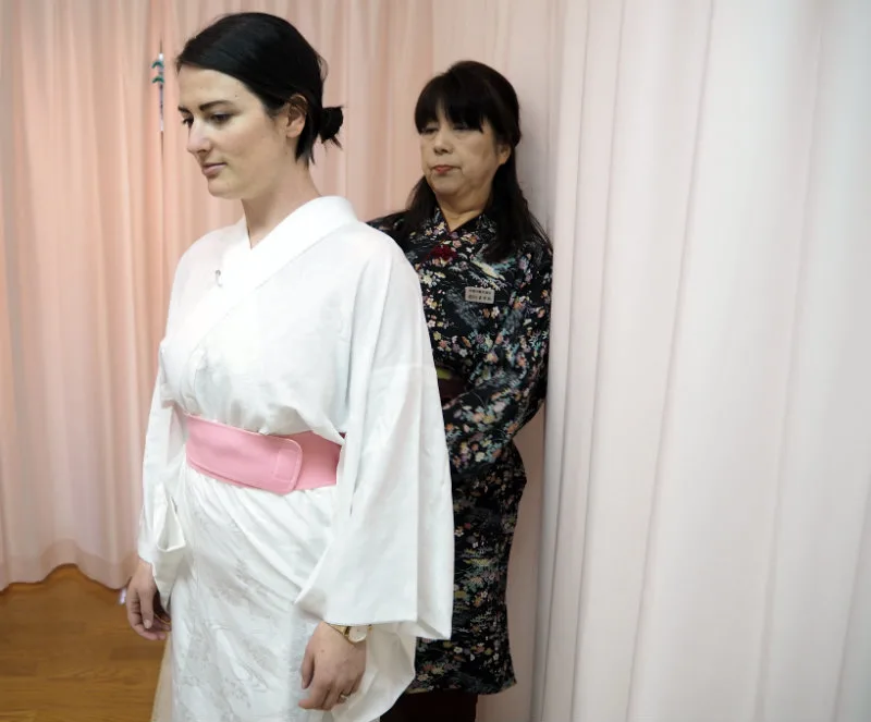 Learning How to Wear a Kimono in Japan