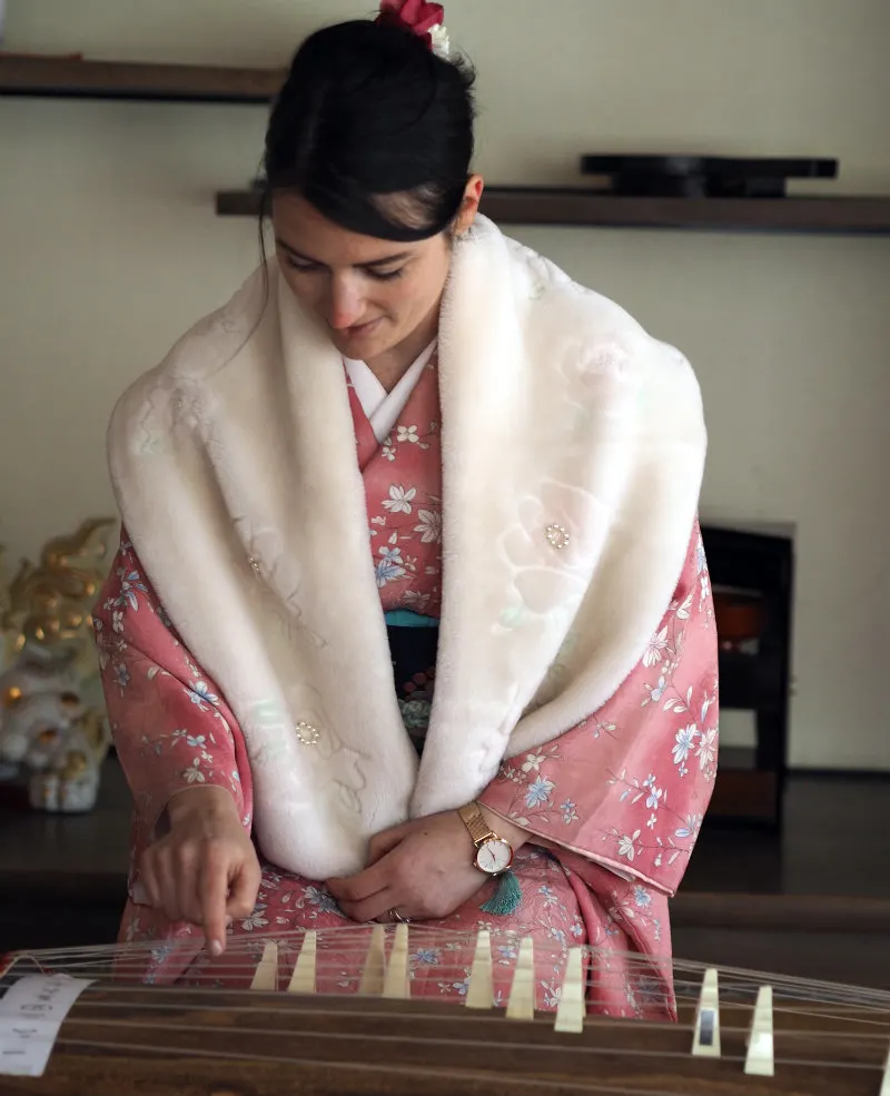 Learning How to Wear a Kimono in Japan