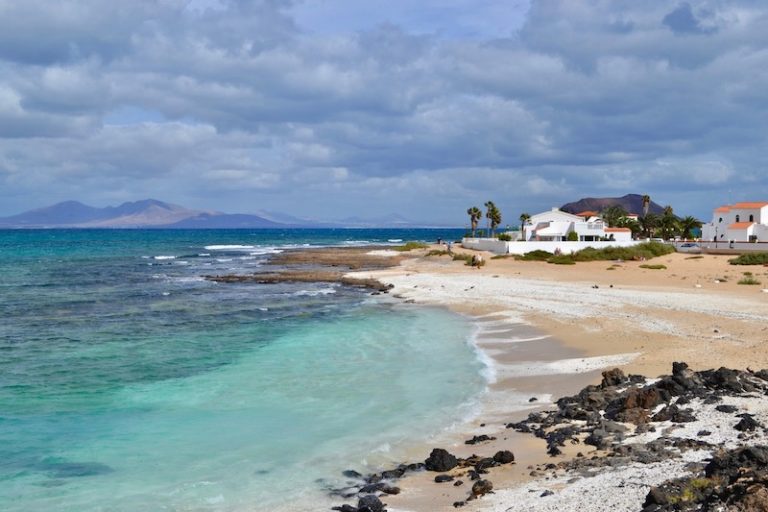 Win a holiday for 2 to the Canary Islands with Thomas Cook Airlines! #IheartCanaries