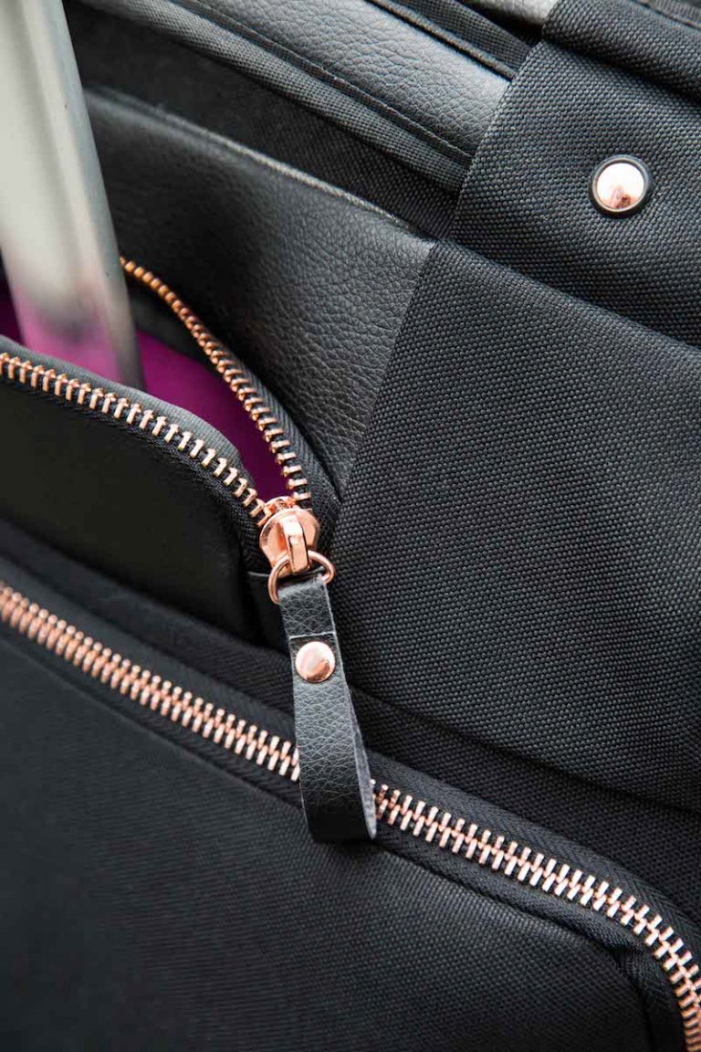 The Travel Hack Pro Cabin Case Is this the best ladies cabin luggage