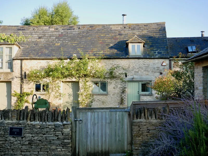 Beautiful Lower Mill Estate holiday cottage