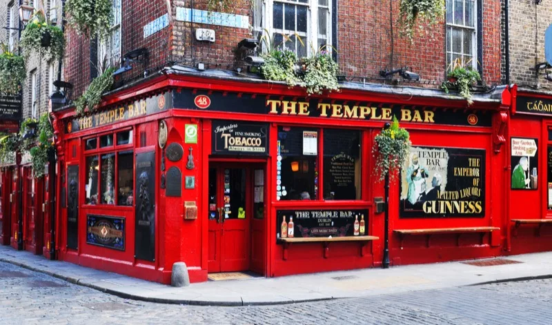 50 Things to do in Dublin - The Temple Bar