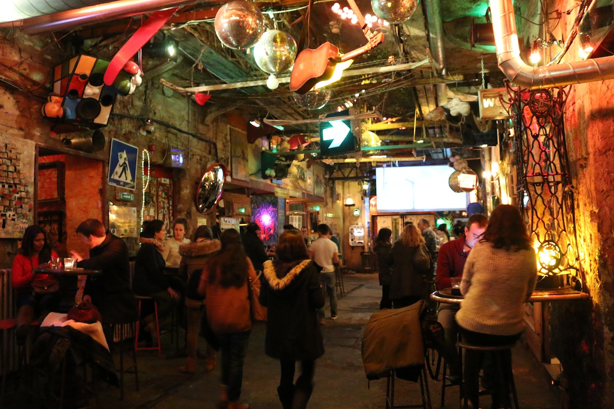 Interior del Ruin Bar - Los 10 mejores tours en Budapest, Hungría