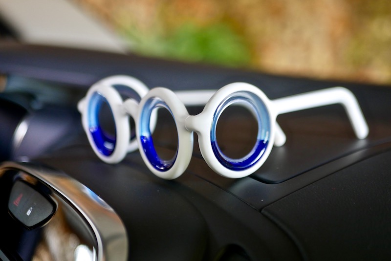 motion sickness glasses in car