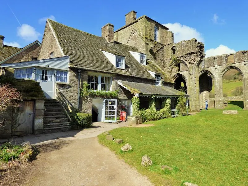 Quirky hotels in Wales