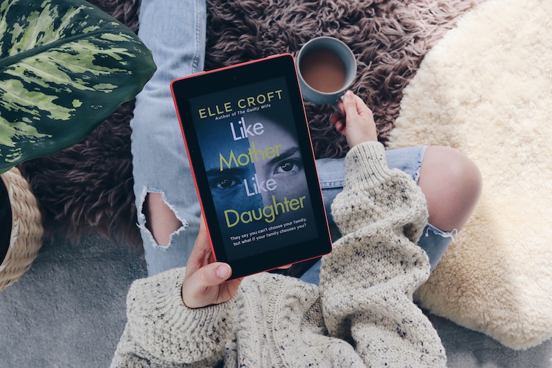 Review: Like Mother Like Daughter by Elle Croft