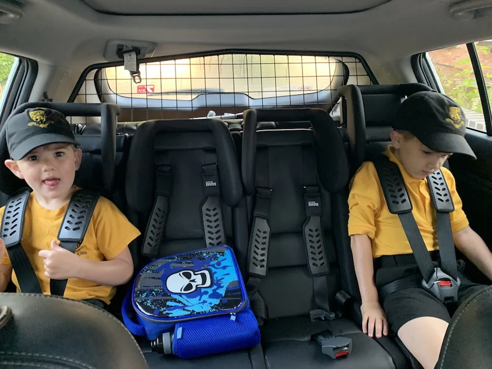 Multimac Car seat Review: Fitting 3 or 4 car seats in the back of a car! -  The Travel Hack