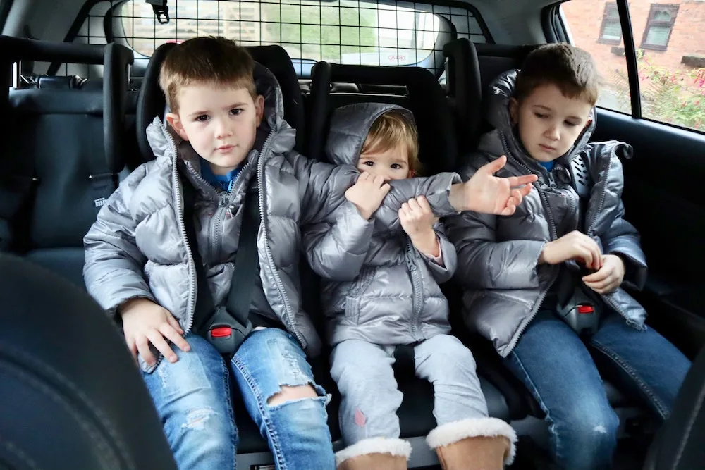 Multimac Car seat Review: Fitting 3 or 4 car seats in the back of a car! -  The Travel Hack