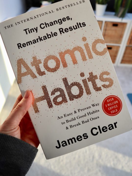 Atomic Habits Summary, favourite quotes and my key takeaways from the book
