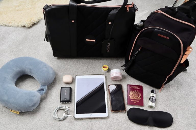 What to pack in a carry on for long haul flights The Travel Hack