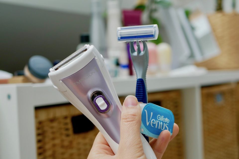 can-you-take-razors-in-hand-luggage-faqs-the-surprising-answers