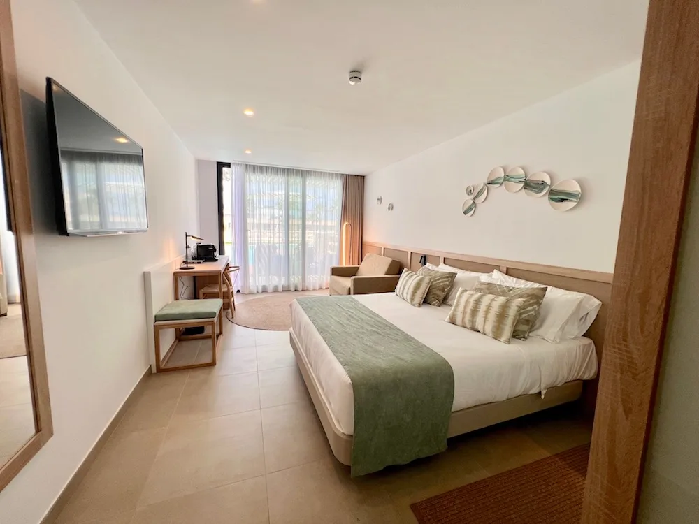 Barcelo Nura junior suite