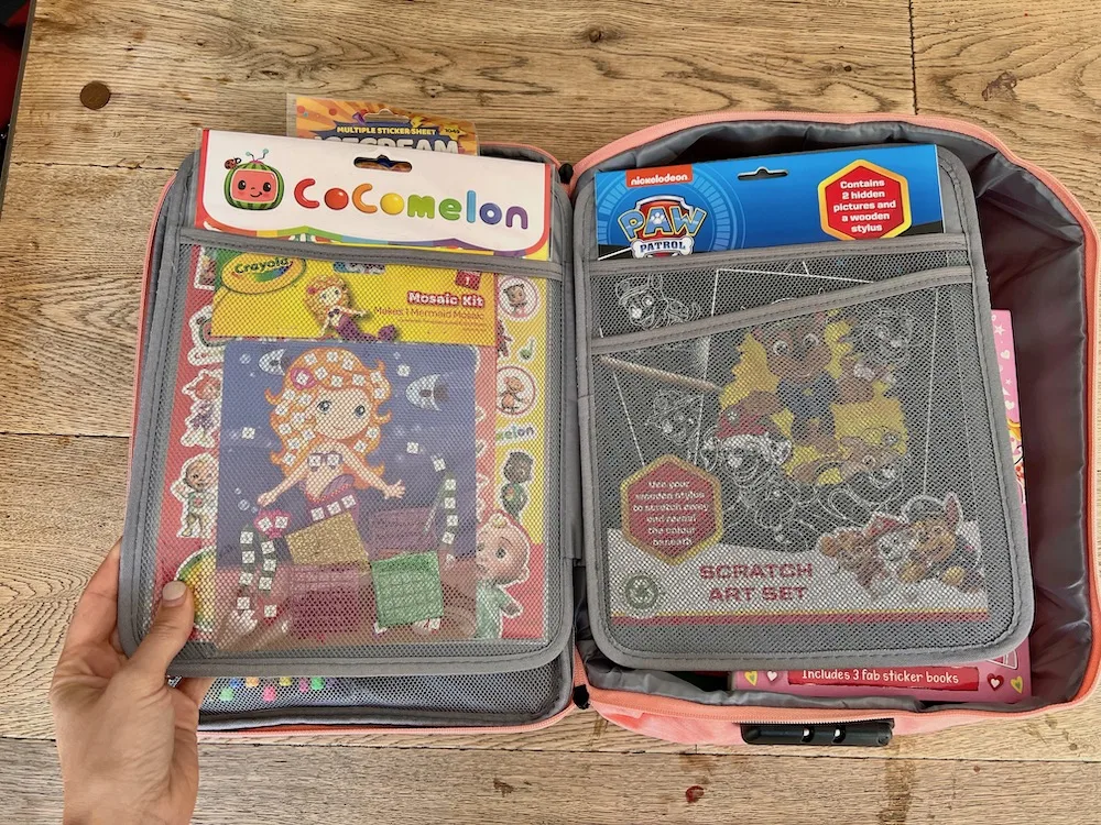 https://thetravelhack.com/wp-content/uploads/2022/07/Sleeves-in-a-kids-activity-pack.jpeg.webp