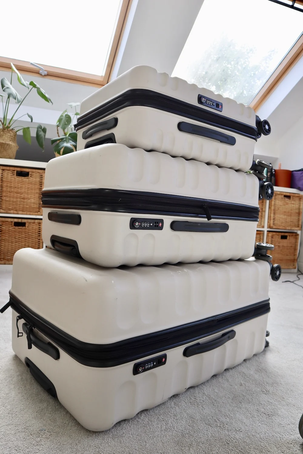 Luggage that fits inside each other online