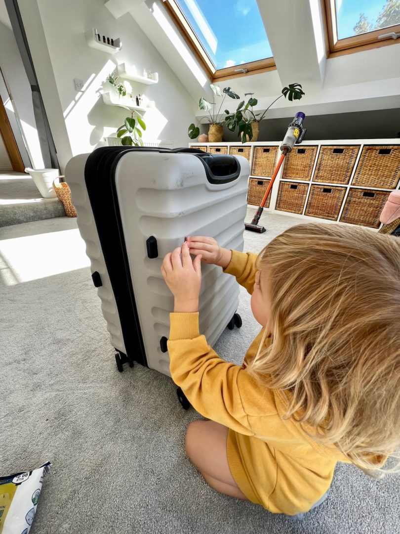 Antler Luggage Review Clifton set of 3 in taupe The Travel Hack