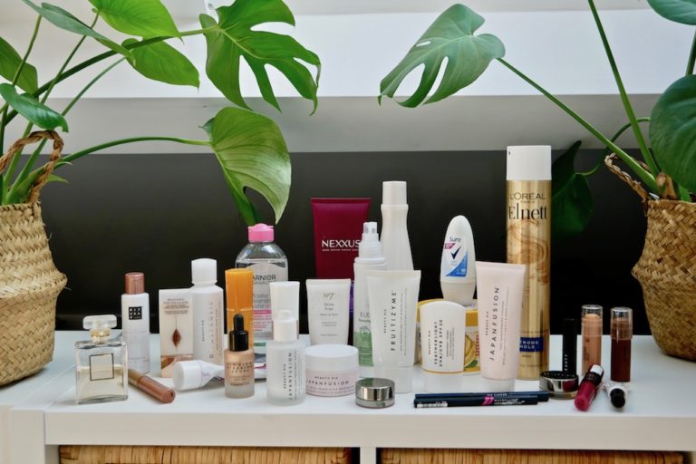 How to Travel with Hand Luggage Liquids (& fit all your toiletries in