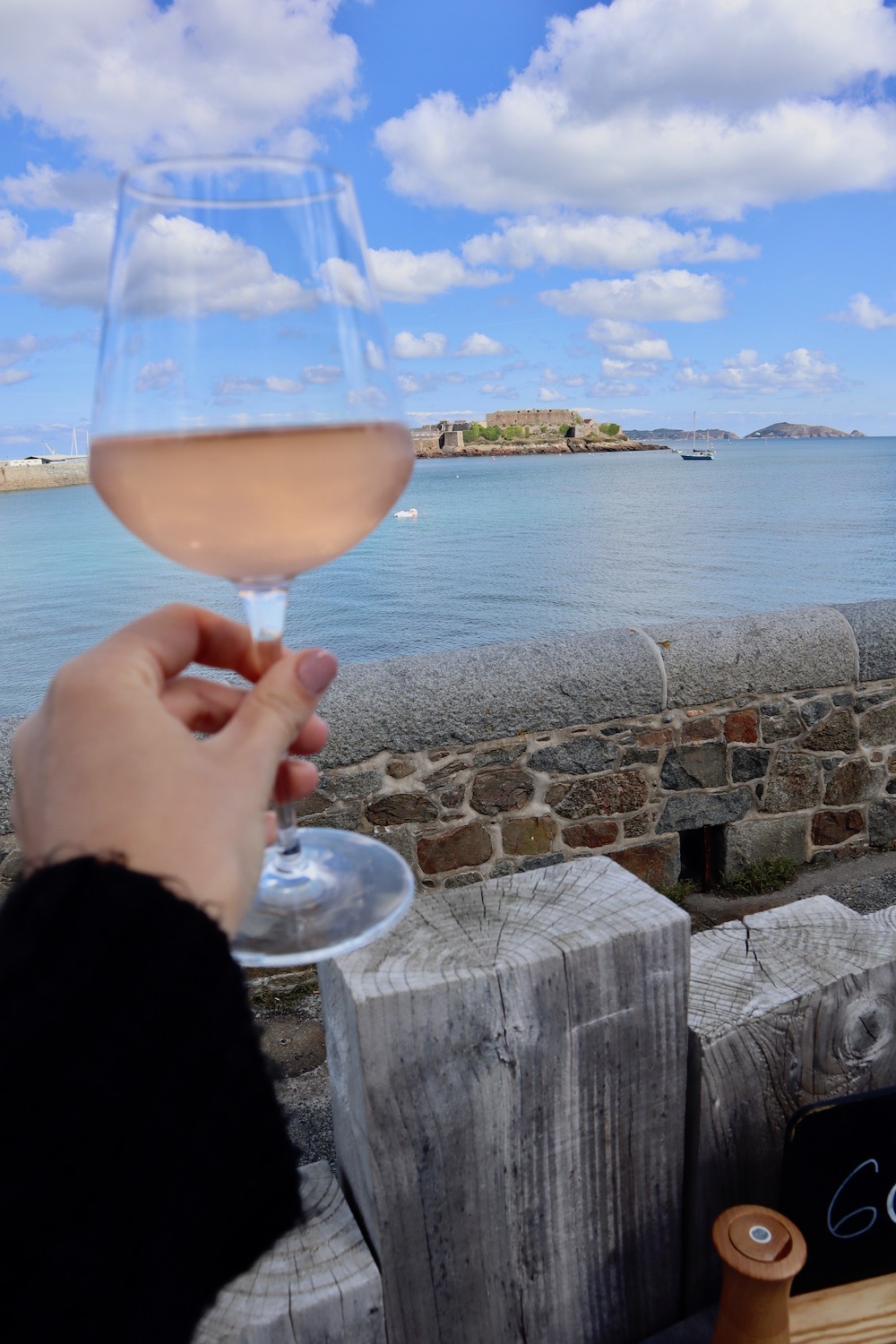 cruise ships docking in guernsey