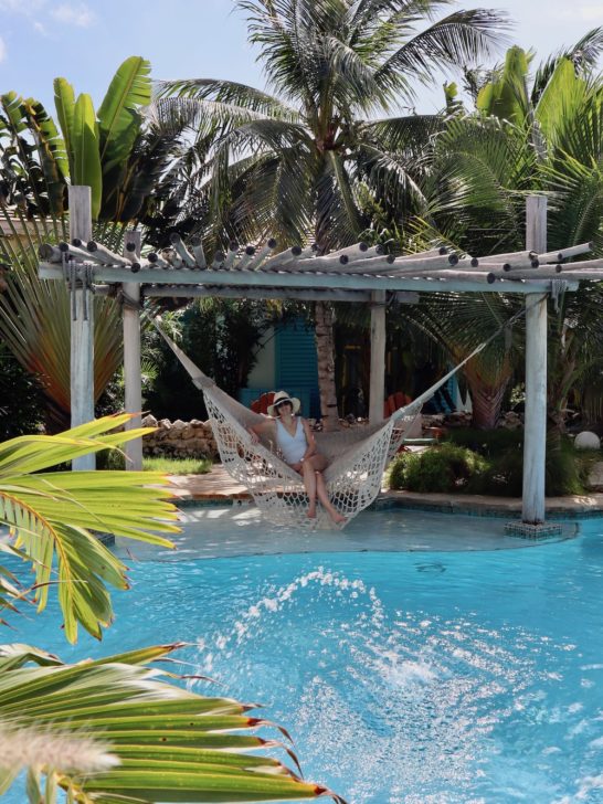 How to stay cool and sleep well in a hot country