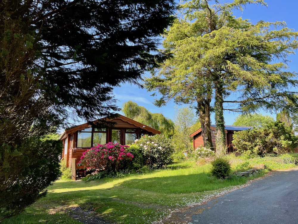 Cabanes en rondins dans le nord du Pays de Galles