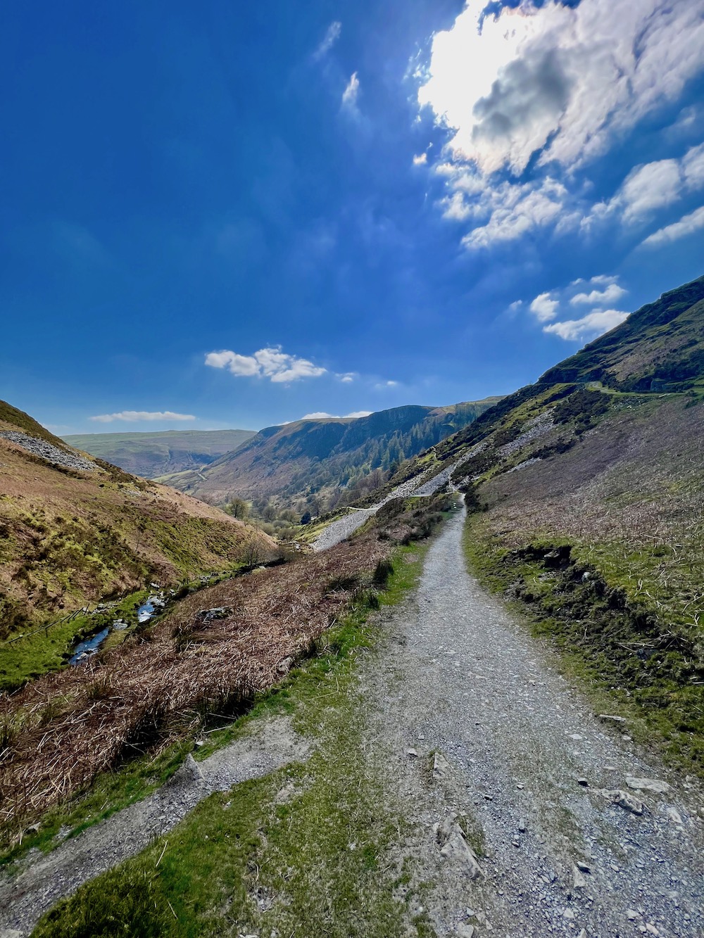 pistyll rhaeadr waterfall walk