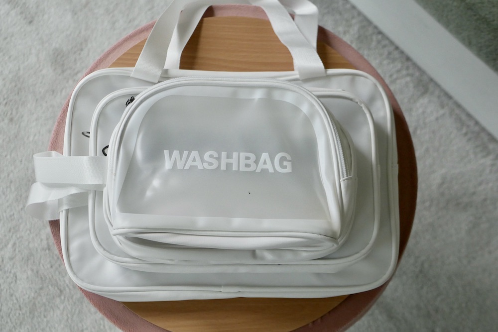 women's 4-piece wash bag