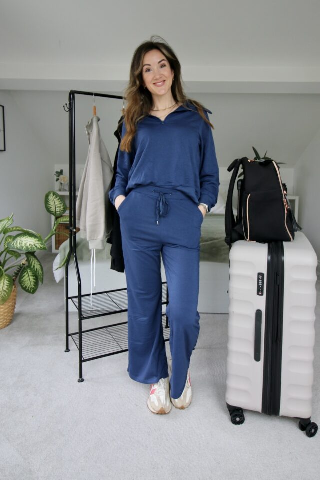 The best travelling clothes for ladies: Travel sets for long travel days