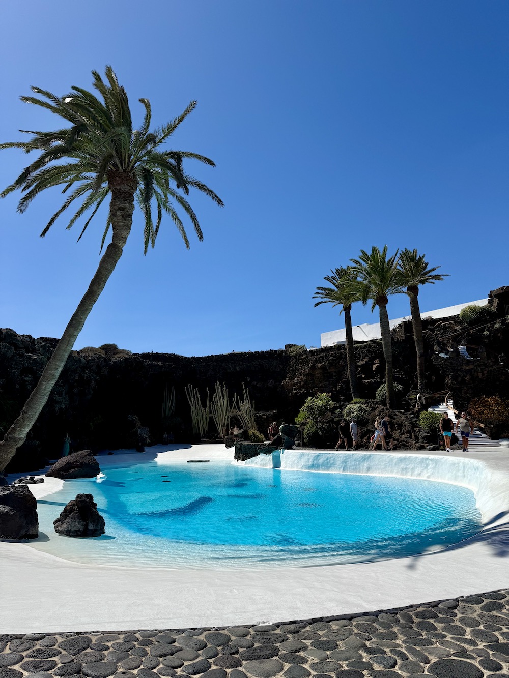 destinations for autumn sun